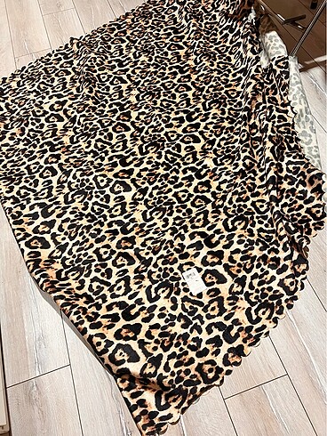 Zara Home Leopar örtü