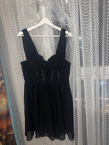 h&m mezuniyet elbisesi