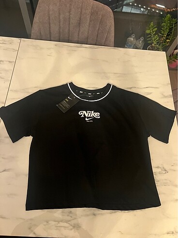 Nike tşort
