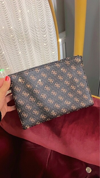 Guess clutch çanta