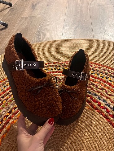 Ugg model mevsimlik