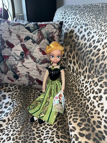 Beden Disney lisanslı anna bebek