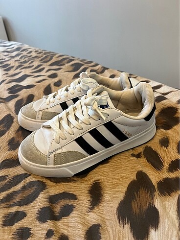 Adidas Adidas spezial ithal sorunsuz şık