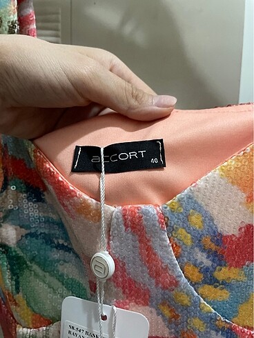 40 Beden Çok şık pullu payet crop