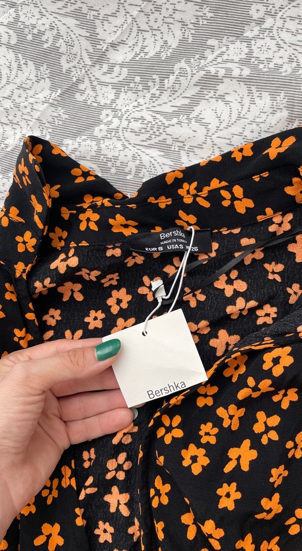 Sarı Çiçek Desenli bluz Hiç giyilmedi etiketli - Görsel 4