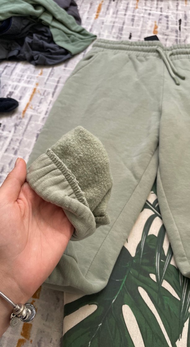 1 Kere giyildi içi pamukludur - Görsel 2