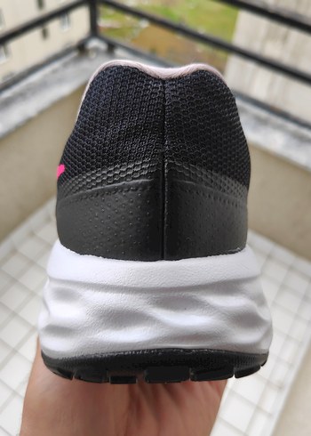 Nike Revolution 6 Koşu Ayakkabısı - Görsel 6