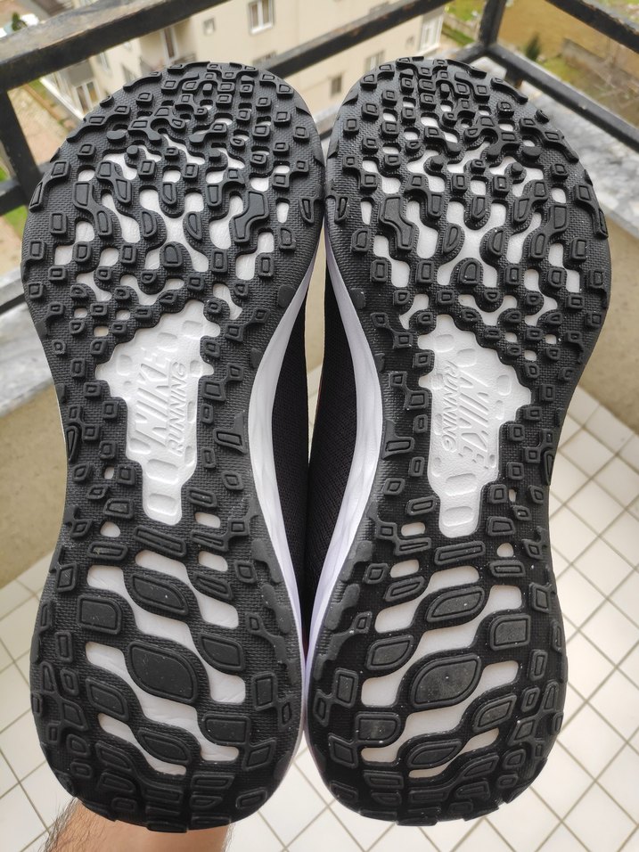 Nike Revolution 6 Koşu Ayakkabısı - Görsel 3