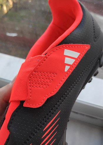 Adidas Predatör Cırtcırtlı Halısaha - Görsel 6