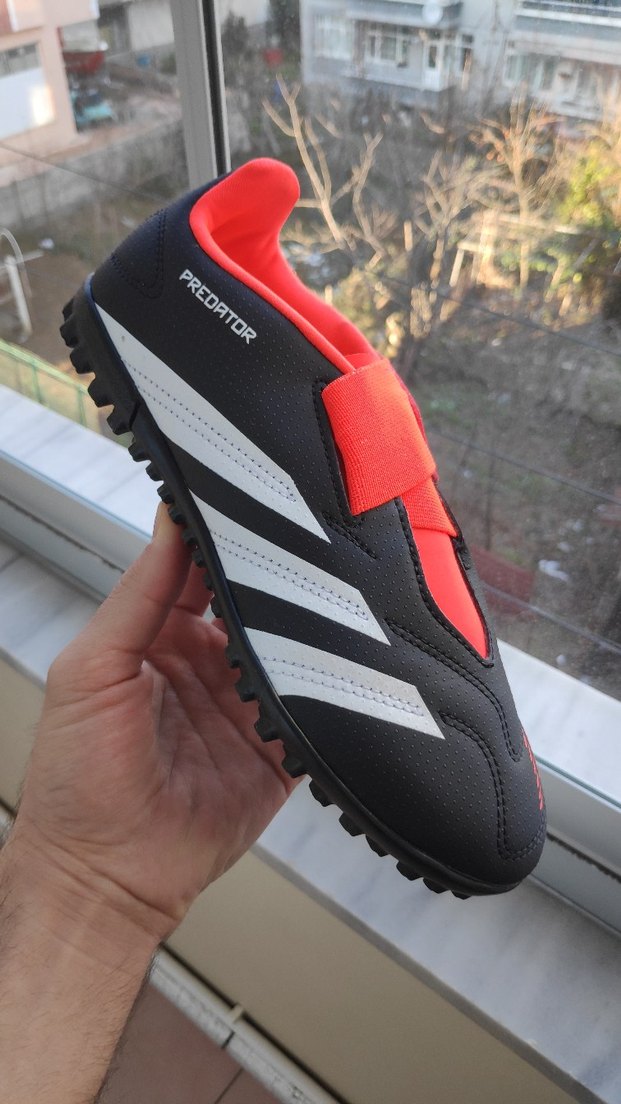 Adidas Predatör Cırtcırtlı Halısaha - Görsel 2