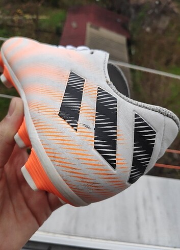 37 Beden beyaz Renk Adidas Nemeziz Krampon
