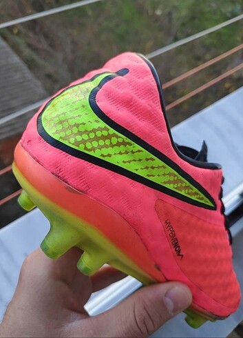 38 Beden kırmızı Renk Profesyonel Hypervenom Krampon