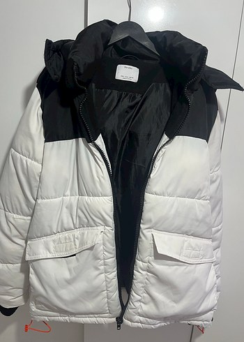Bershka beyaz mont - Görsel 4