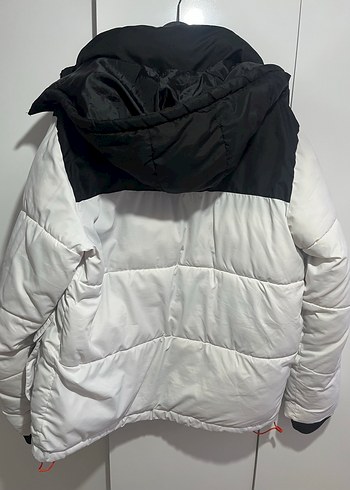 Bershka beyaz mont - Görsel 6