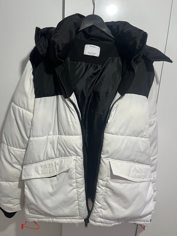 Bershka beyaz mont - Görsel 4