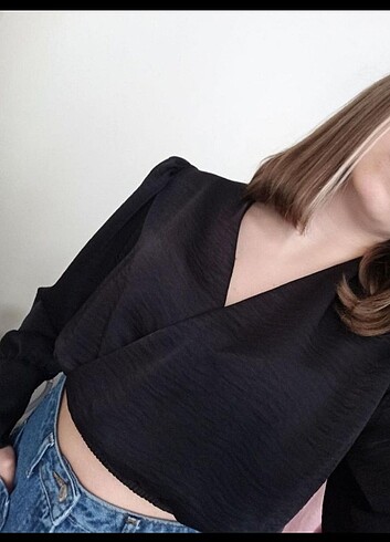 Diğer Siyah Crop Bluz