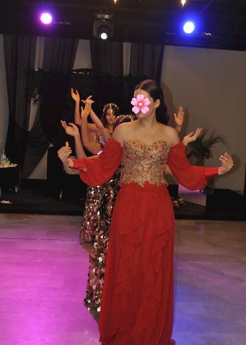 Kırmızı Uzun Kollu Drapeli Abiye Elbise - Görsel 3