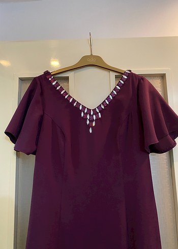 Bordo V Yakalı Uzun Abiye Elbise Kuyruklu - Görsel 2