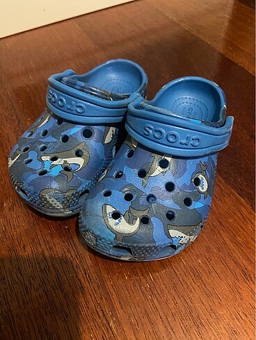 Crocs terlik