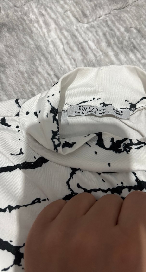 Uzun Kollu Batik Desenli Kadın Bluz - Görsel 5