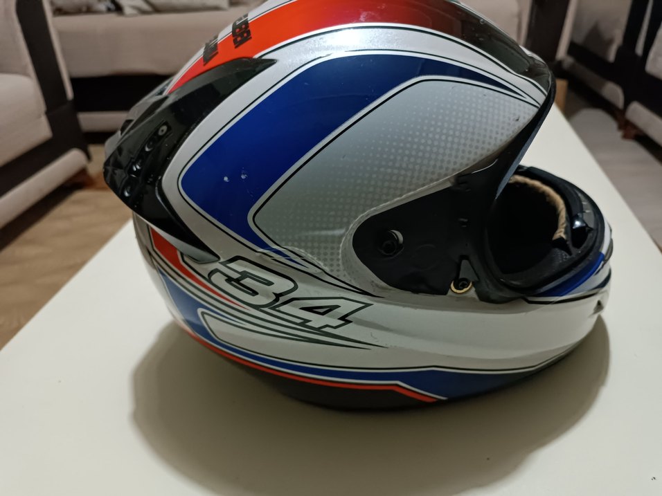 az kullanılmış temiz kask - Görsel 4