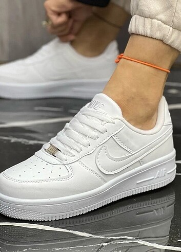 37 Beden beyaz Renk Nike Air Forc Bayan Spor Ayakkabı