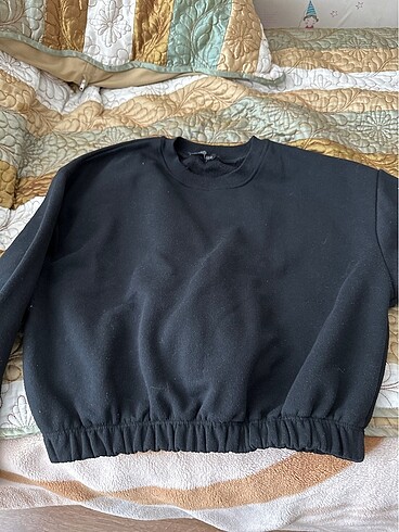 s Beden Siyah crop sweatshirt