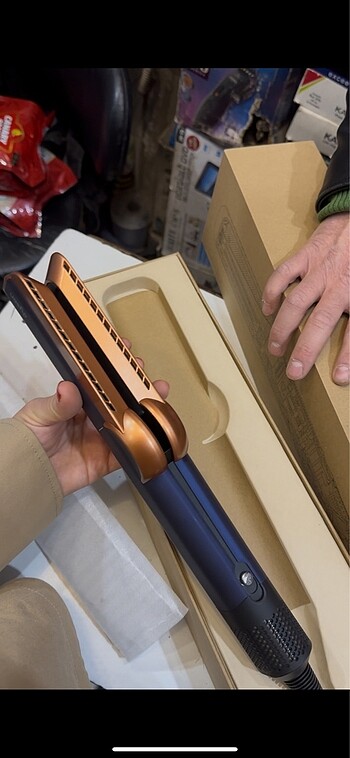 Dyson Dyson Airstrait?