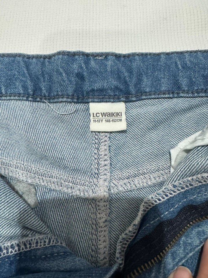 Düğmeli Mini Denim Şort Pembe Çiçek Desenli   11-12 Yaş - Görsel 3