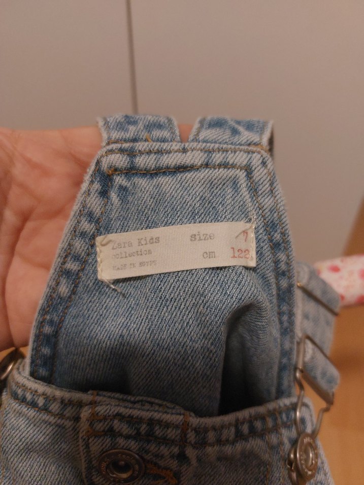 Kız Çocuk Denim Düğmeli Askılı Elbise - Görsel 3