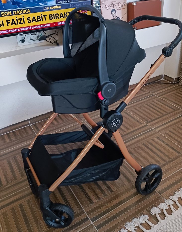 Siyah Bebek Arabası ve Taşıma Koltuğu - Görsel 3