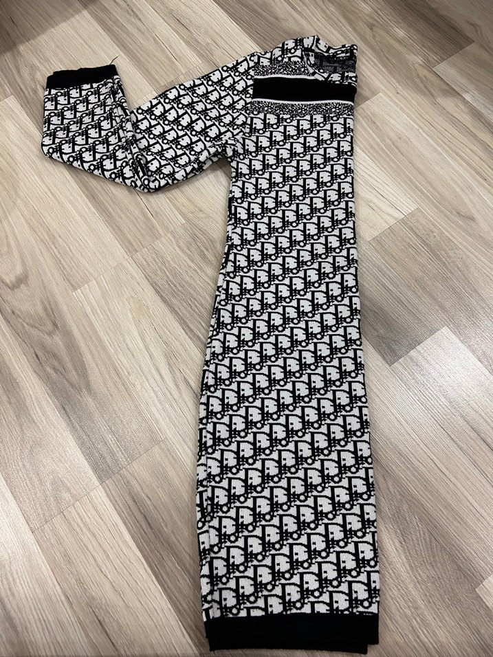 Desenli Siyah Uzun Kollu Triko Elbise - Görsel 4