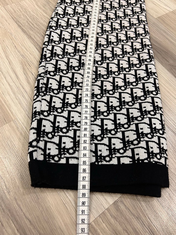 Desenli Siyah Uzun Kollu Triko Elbise - Görsel 3