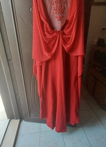 m Beden kırmızı Renk Elbise 