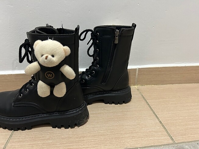 Diğer Kız çocuk bot