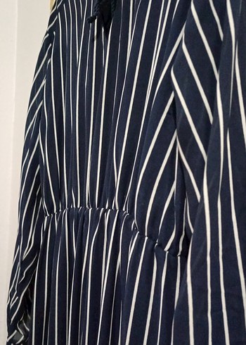 Çizgili V Yaka Uzun Kadın Elbise - Görsel 3