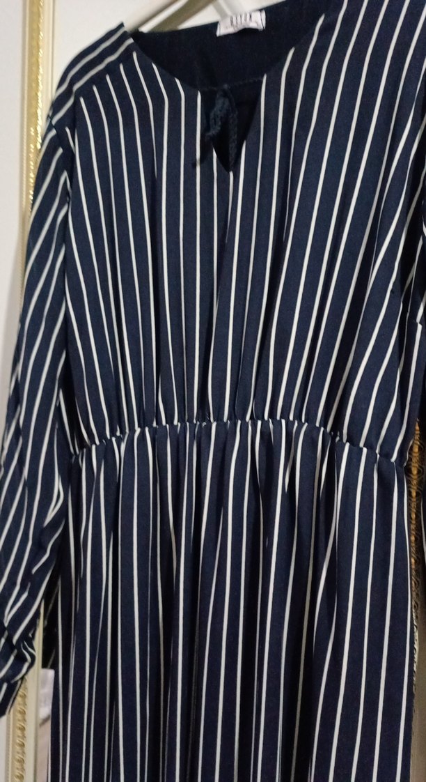 Çizgili V Yaka Uzun Kadın Elbise - Görsel 5