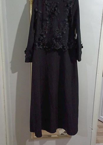 Uzun Siyah Gotik Nakışlı Kadın Elbise - Görsel 2