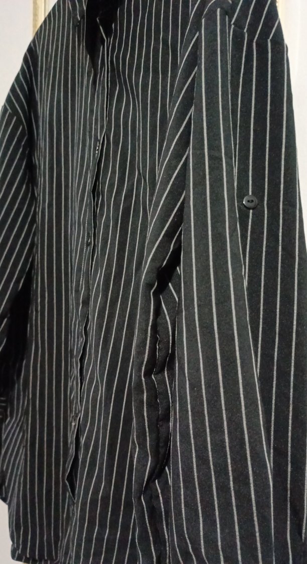 Düğmeli Siyah Çizgili Uzun Kollu Kadın Gömlek - Görsel 3