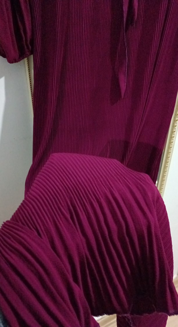 Bordo Uzun Kollu Piliseli Kadın Elbise - Görsel 4