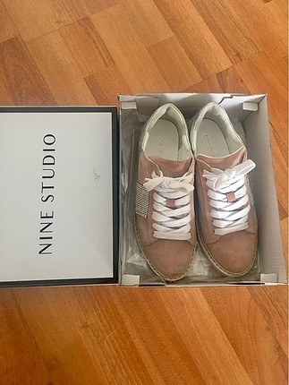 Pudra süet deri sneaker