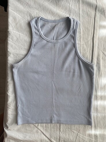 Bebe mavisi halter kesim crop