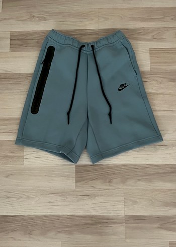 Nike Tech Fleece şort
