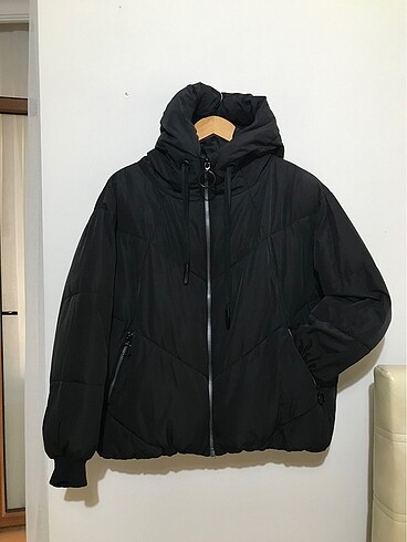 Zara Zara Kapüşonlu Şişme Mont