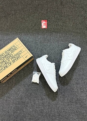 40 Beden beyaz Renk Nike Court Vision