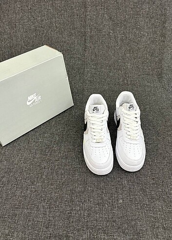 Nike Nike Air Force Neon