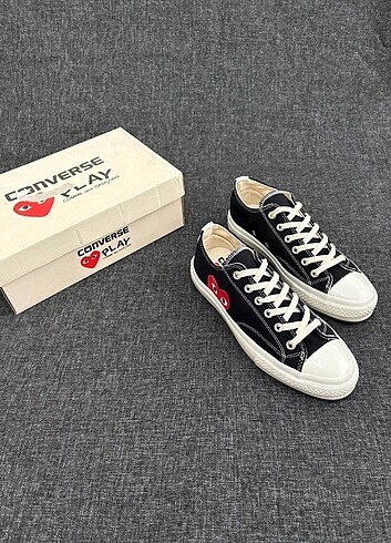 Converse Comme
