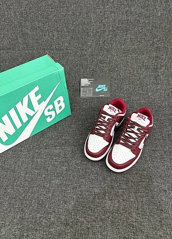 42 Beden Nike Dunk Low