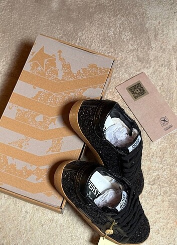 36 Beden Golden Goose Deluxe Full Siyah Simli