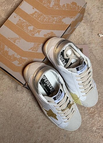 37 Beden Golden Goose Deluxe Altın